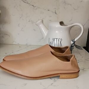 EVERLANE women Tan Leather Slip-On Shoes